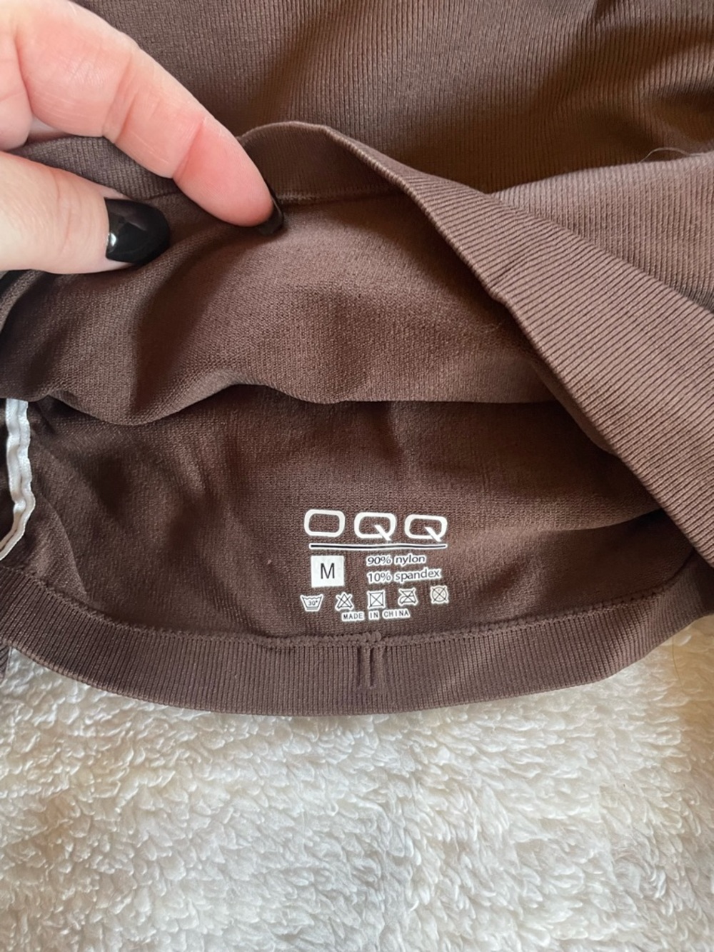 Ruched Brown Long-Sleeve Tee - Picture 3 of 3